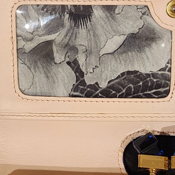 Excellent  Ted Baker Patent Navy Blue wallet with Crystal Matinee wallet - Picture 4 of 11